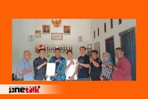 Siap Menjamin Pemilu yang Jurdil, Forum Media Pemantau Pemilu Way Kanan Serahkan Berkas Kepengurusan