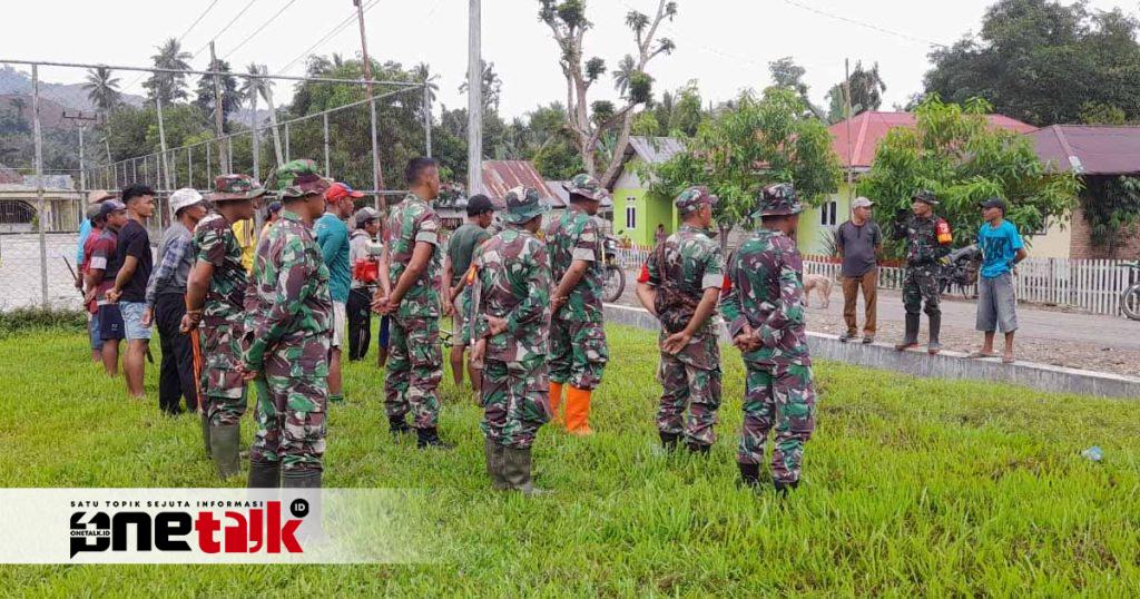 Koramil 1314-02/Atinggola Adakan Kerja Bakti di Desa Buata untuk Jaga Kebersihan Lingkungan