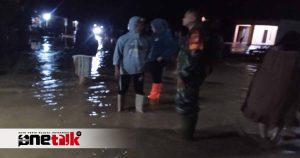 Banjir Landa Kabupaten Bone Bolango, TNI Terjun Bantu Evakuasi Warga