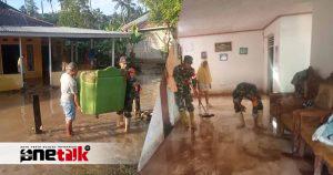 Pasca Banjir di Tolinggula, Babinsa Koramil 1314-03/Sumalata Lakukan Pembersihan dan Pemulihan