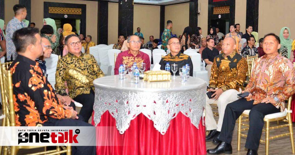 Pisah Sambut Dandim 1304/Gorontalo, Kolonel Inf Mustamin kepada Letkol Arm Asep Ridwan