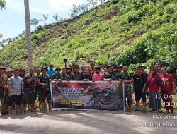 Karya Bakti TNI, Kompi Senapan A Yonif 713/ST Bersinergi dengan Masyarakat Desa Bualemo