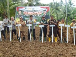 Dandim 1314/Gorut Bersama Forkopimda Hadiri Penanaman Jagung di Huidumilito