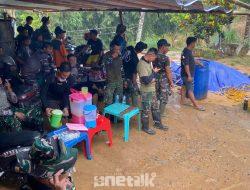 Hujan yang Menyatukan: Hangatnya Silaturahmi TNI dan Warga Tonala di Tengah TMMD